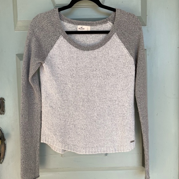 HOLLISTER two tone gray sweater in size Large - Picture 1 of 8
